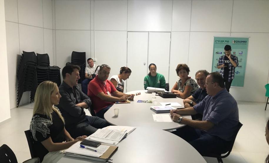 Validação do projeto com a Prefeita de Colombo Validação do projeto com a Prefeita de Colombo