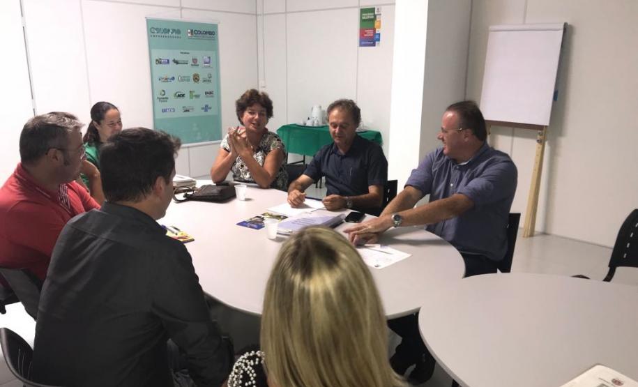 Validação do projeto com a Prefeita de Colombo Validação do projeto com a Prefeita de Colombo